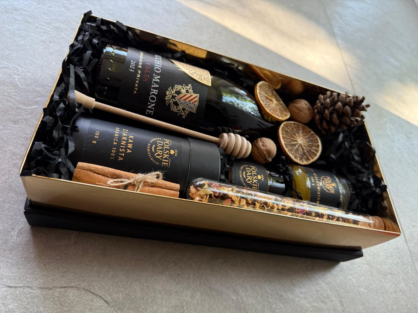 Opakowania na wino. Jak zwiększyć wartość produktu?